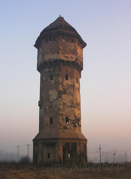 szopienice3.jpg - Wieżą ciśnień z terenów byłej huty "UTHEMANN" obecnie  stara część Huty Metali Nieżelaznych w Katowicach-Szopienicach