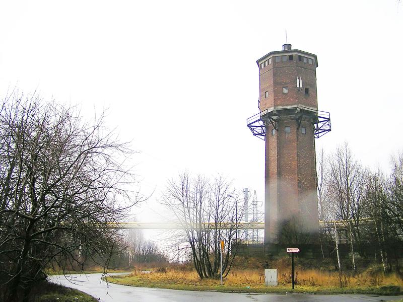 PC121962.jpg - Wieża ciśnień na terenie Elektrociepłowni Siemianowice...